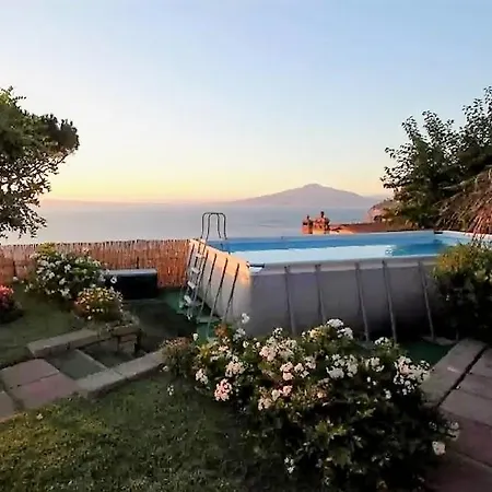 Sleeps 7 Pool Wifi