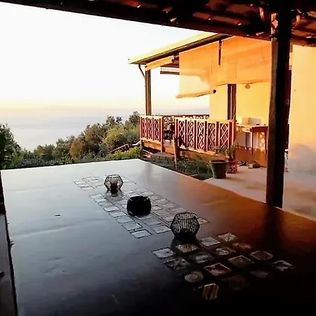 Vakantiehuis Sleeps 7 Pool Wifi Sorrento
